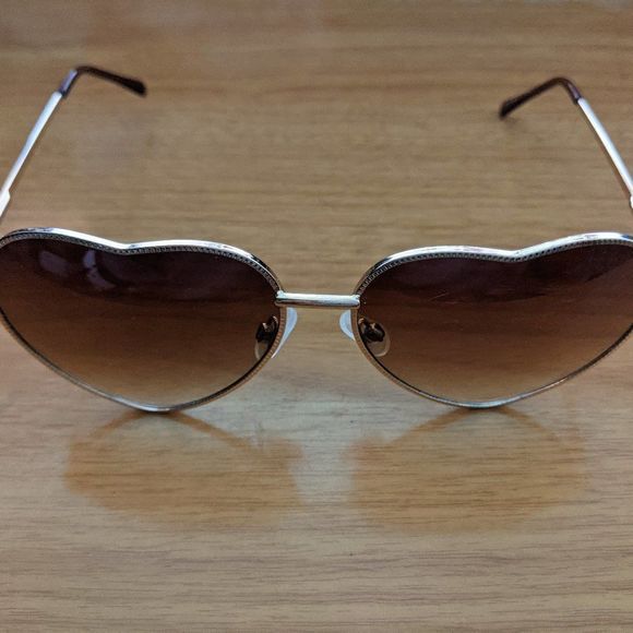 Fashion Sunglasses #13💥PRICE DROP💥 - Picture 2 of 5